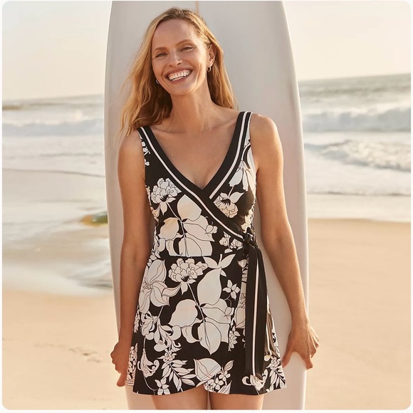 Lands end side tie Wrap Swimdress black /white - Picture 4 of 6